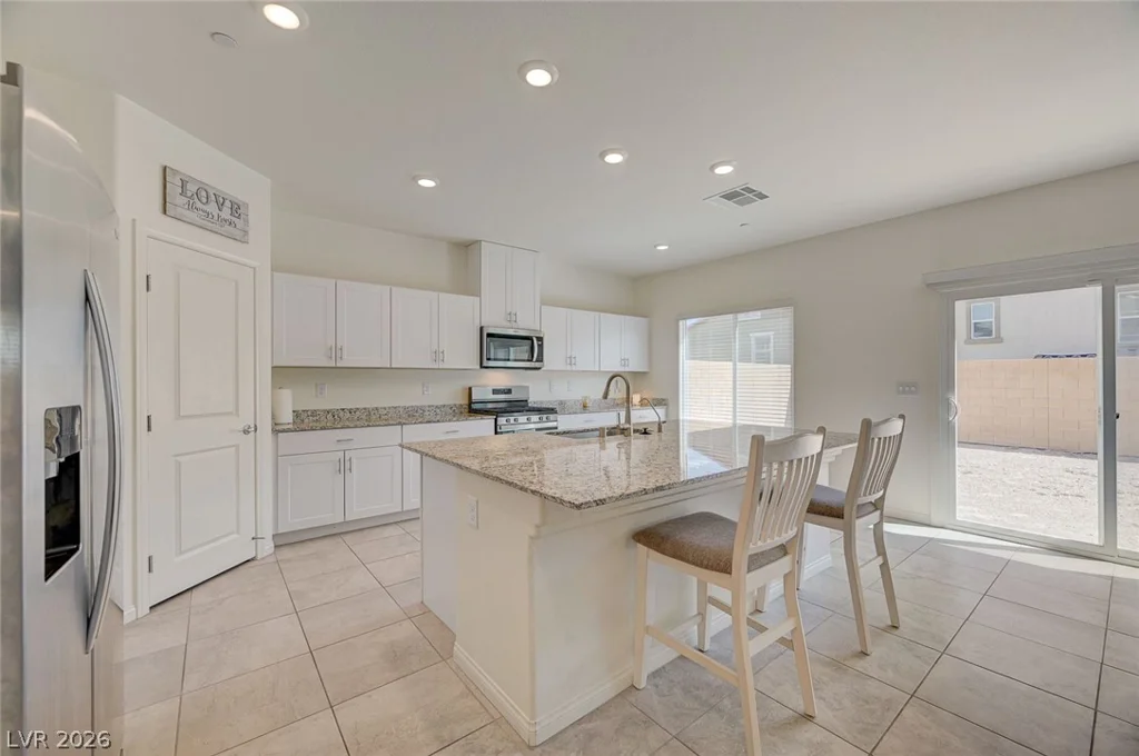 10947 Preston Trails, Las Vegas, NV 89166