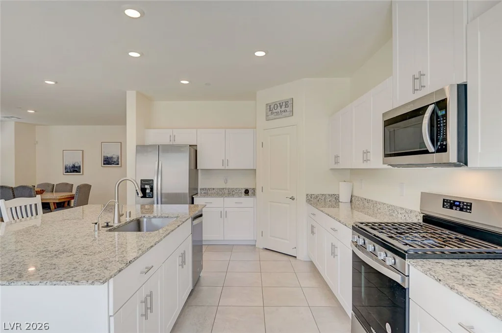 10947 Preston Trails, Las Vegas, NV 89166