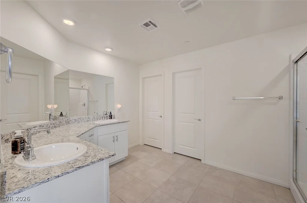 10947 Preston Trails, Las Vegas, NV 89166
