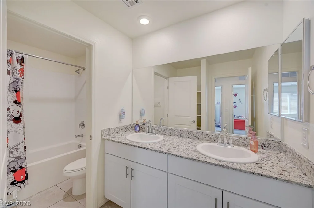 10947 Preston Trails, Las Vegas, NV 89166
