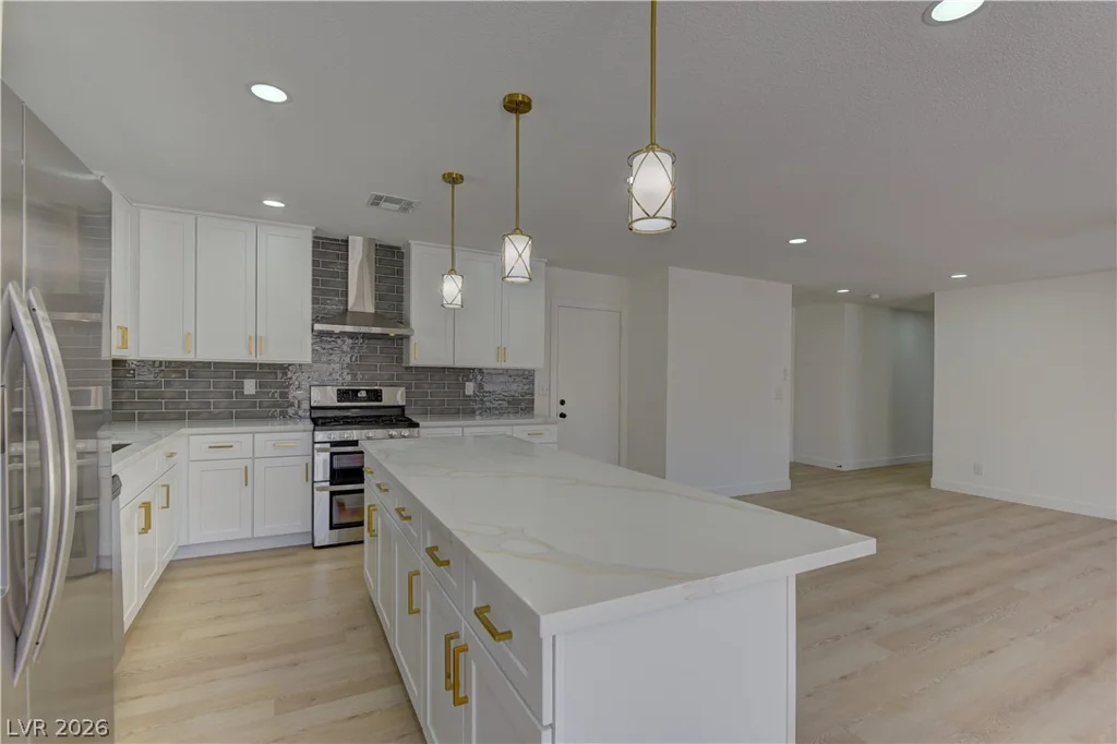 8125 Eginton, Las Vegas, NV 89145