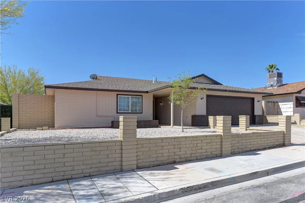 8125 Eginton, Las Vegas, NV 89145