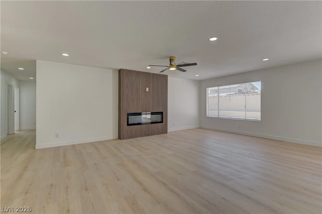 8125 Eginton, Las Vegas, NV 89145