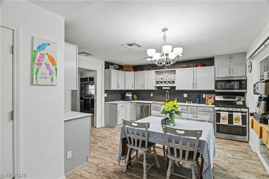 441 Longtree, Henderson, NV 89011