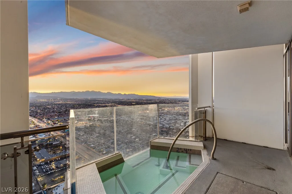 4381 Flamingo, Las Vegas, NV 89103
