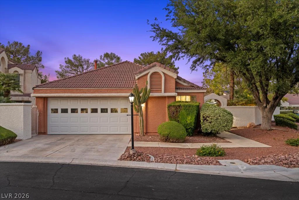 7252 Drifting River, Las Vegas, NV 89149