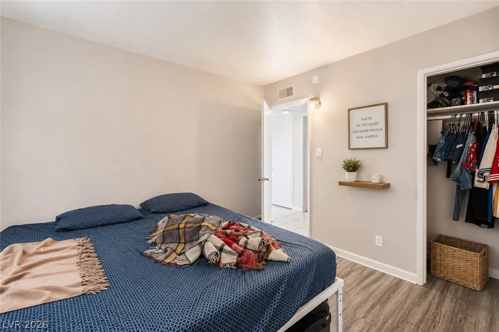 2104 White, North Las Vegas, NV 89030