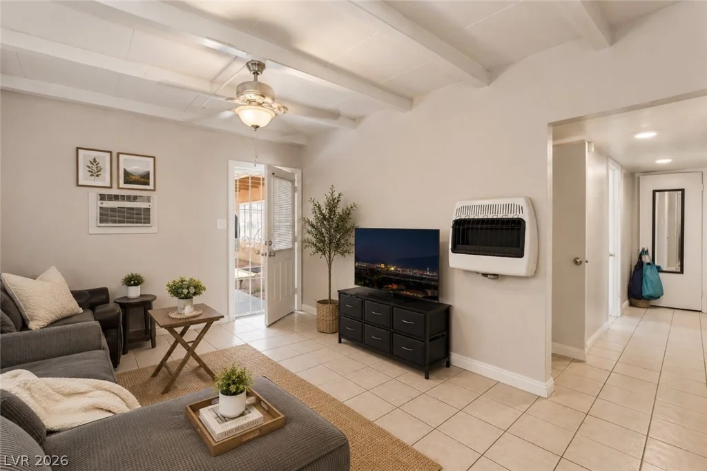 2104 White, North Las Vegas, NV 89030
