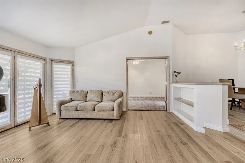 7363 Mission Hills, Las Vegas, NV 89113