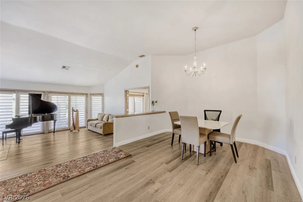 7363 Mission Hills, Las Vegas, NV 89113