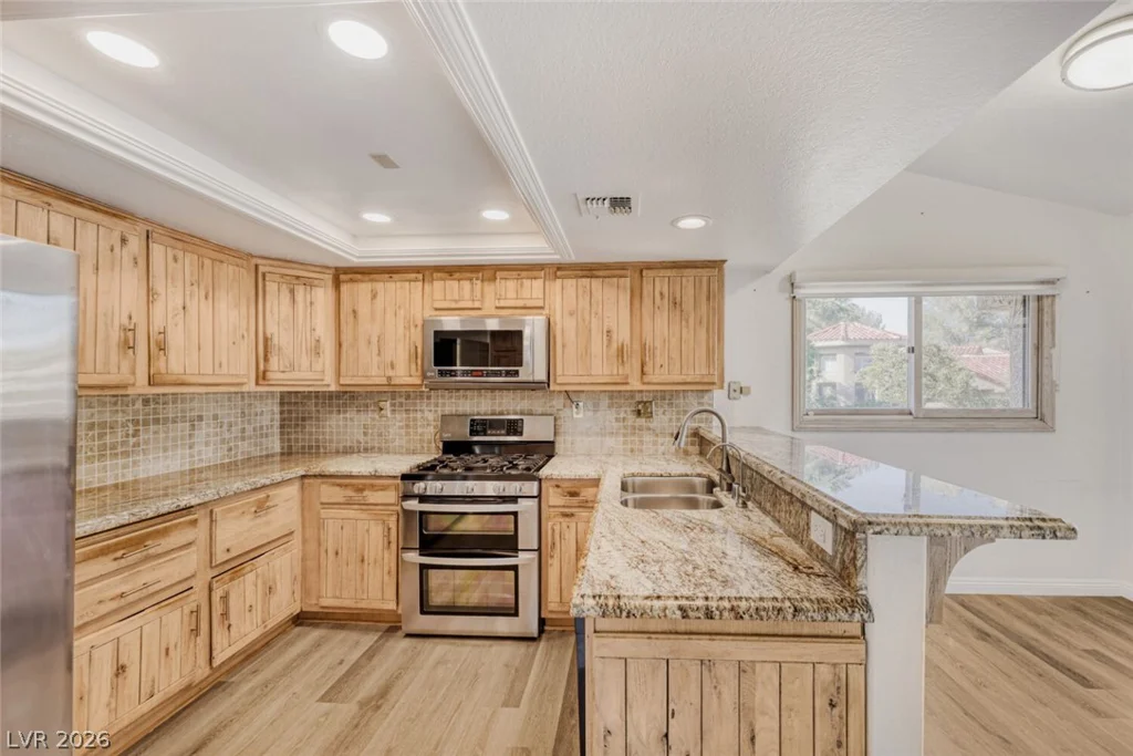 7363 Mission Hills, Las Vegas, NV 89113