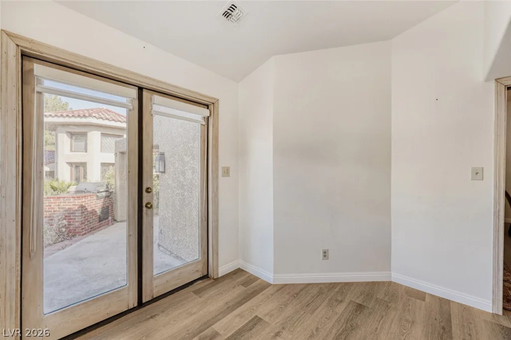 7363 Mission Hills, Las Vegas, NV 89113