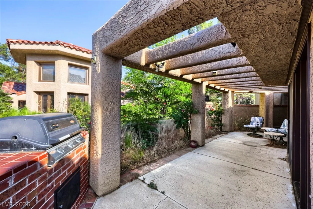 7363 Mission Hills, Las Vegas, NV 89113