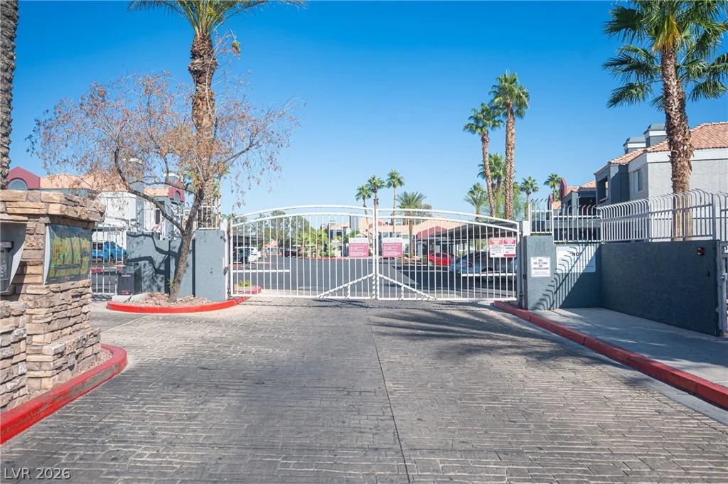 8600 Charleston, Las Vegas, NV 89117