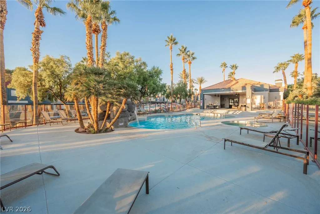 8600 Charleston, Las Vegas, NV 89117