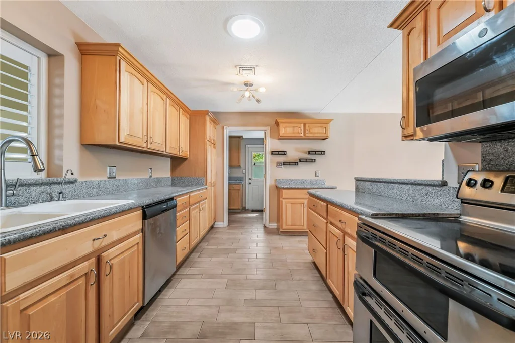 6675 Five Pennies, Las Vegas, NV 89120