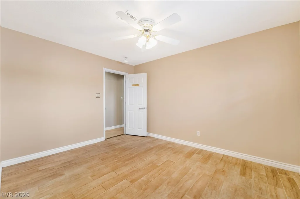 6675 Five Pennies, Las Vegas, NV 89120