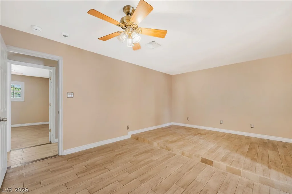 6675 Five Pennies, Las Vegas, NV 89120