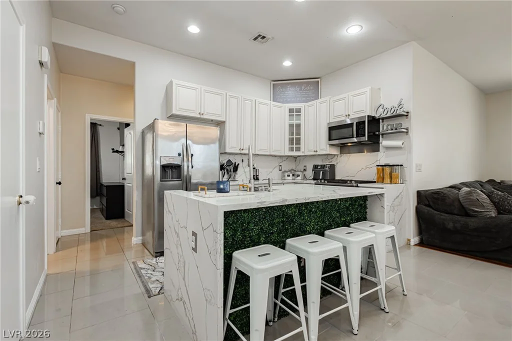 2632 Rainbow Glow, North Las Vegas, NV 89030