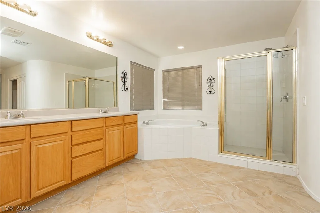 495 Greenslopes, Las Vegas, NV 89110