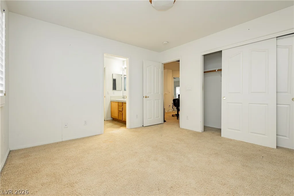 495 Greenslopes, Las Vegas, NV 89110