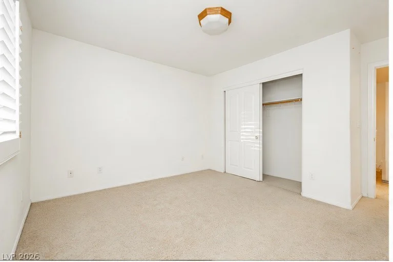 495 Greenslopes, Las Vegas, NV 89110