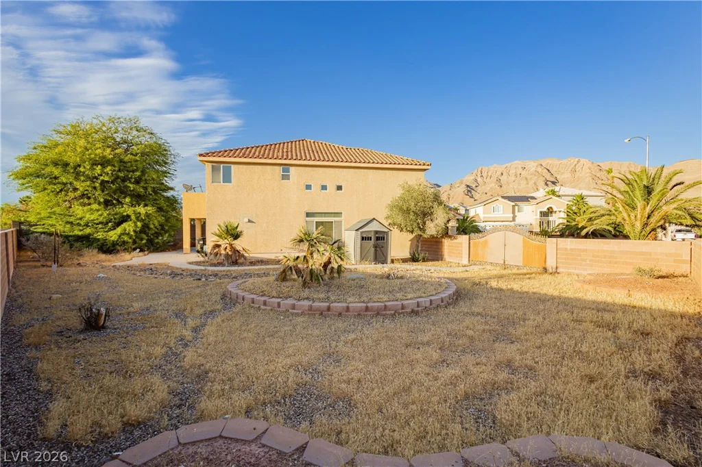 495 Greenslopes, Las Vegas, NV 89110