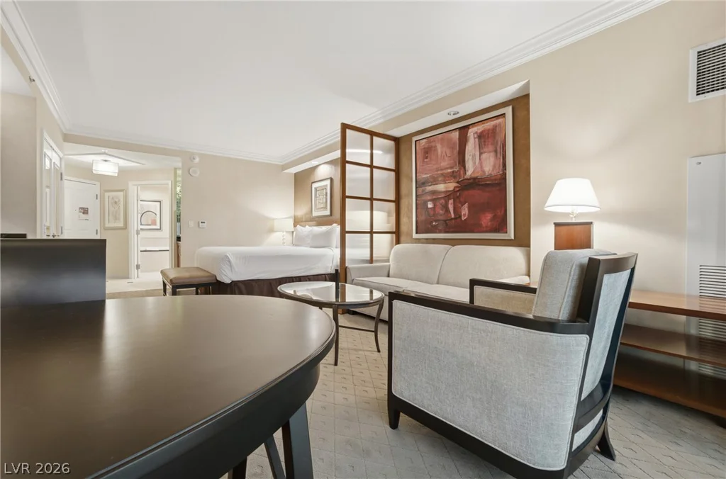 145 Harmon, Las Vegas, NV 89109