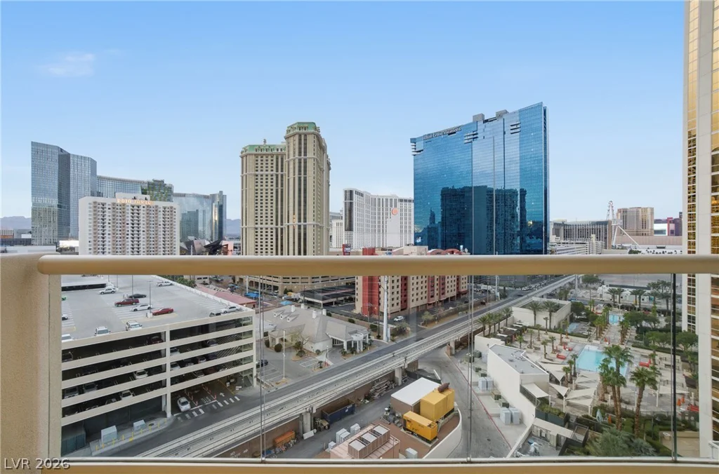 145 Harmon, Las Vegas, NV 89109