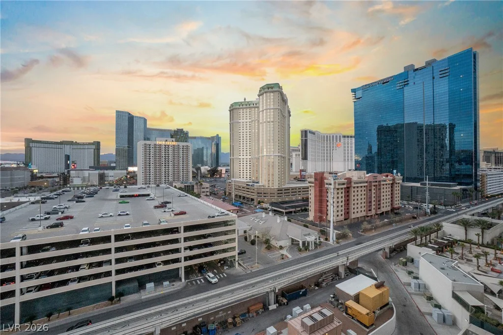 145 Harmon, Las Vegas, NV 89109