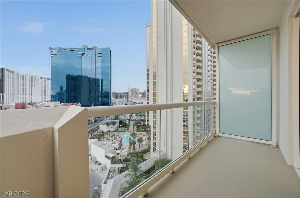 145 Harmon, Las Vegas, NV 89109
