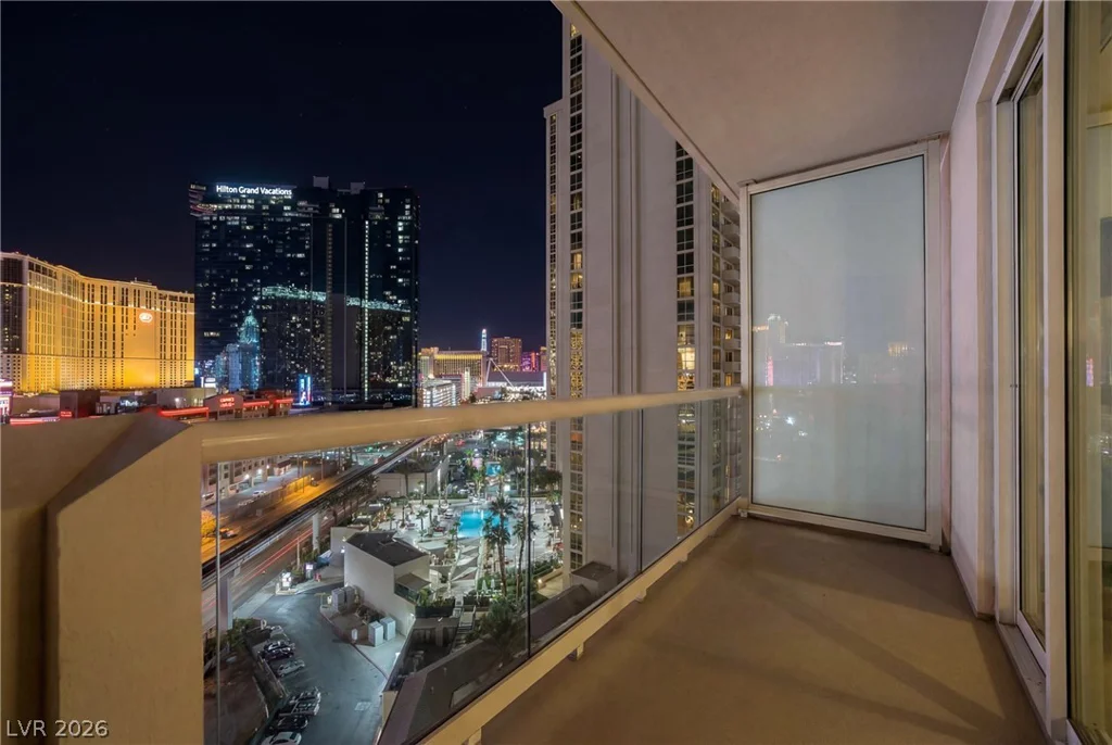 145 Harmon, Las Vegas, NV 89109