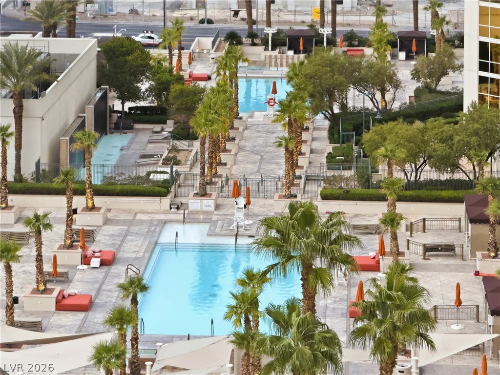145 Harmon, Las Vegas, NV 89109