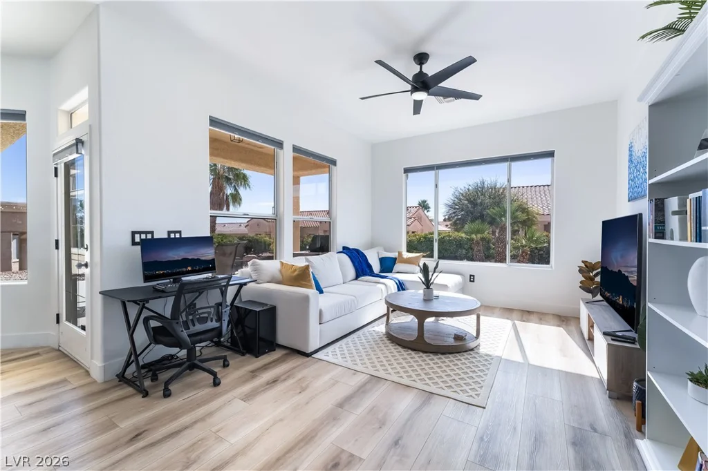 10805 Clarion, Las Vegas, NV 89134