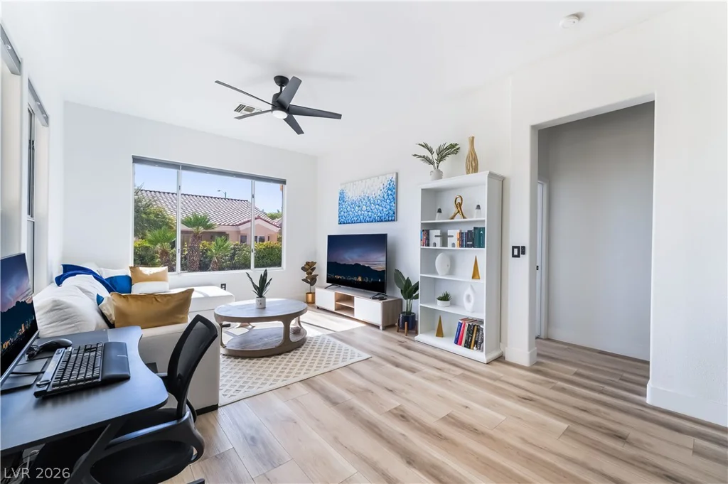 10805 Clarion, Las Vegas, NV 89134