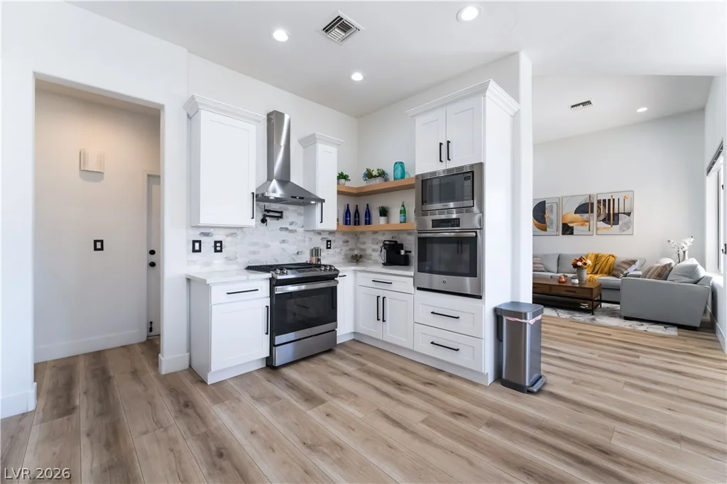 10805 Clarion, Las Vegas, NV 89134