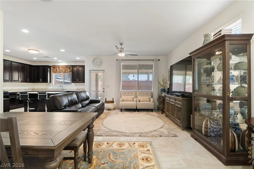 10760 Centerville Bay, Las Vegas, NV 89179