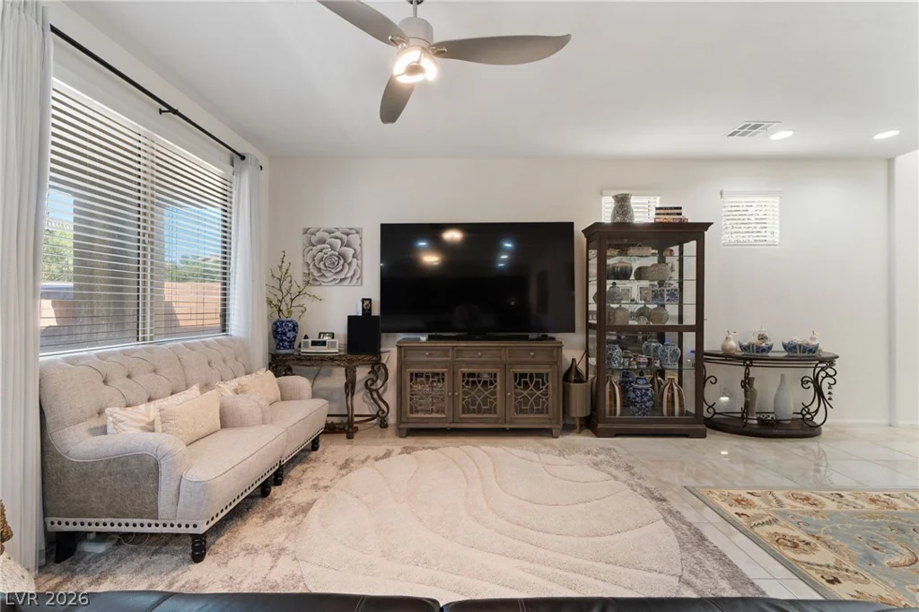 10760 Centerville Bay, Las Vegas, NV 89179