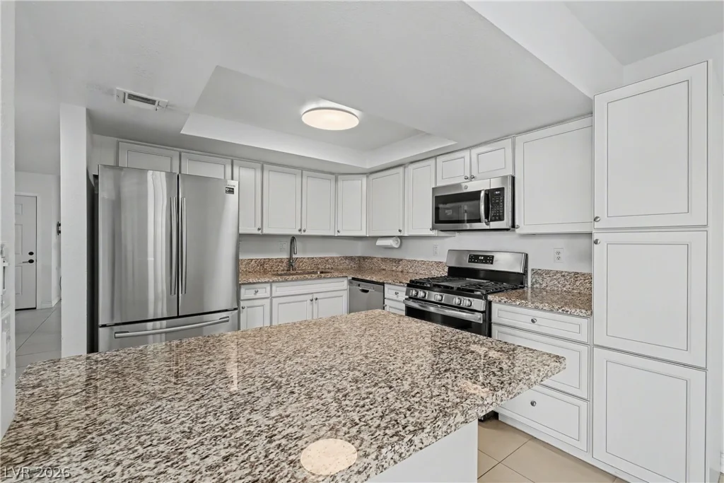 5620 Roseridge, Las Vegas, NV 89107