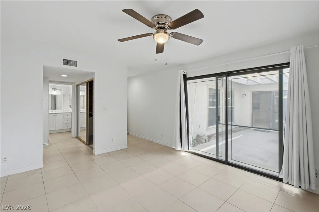 5620 Roseridge, Las Vegas, NV 89107