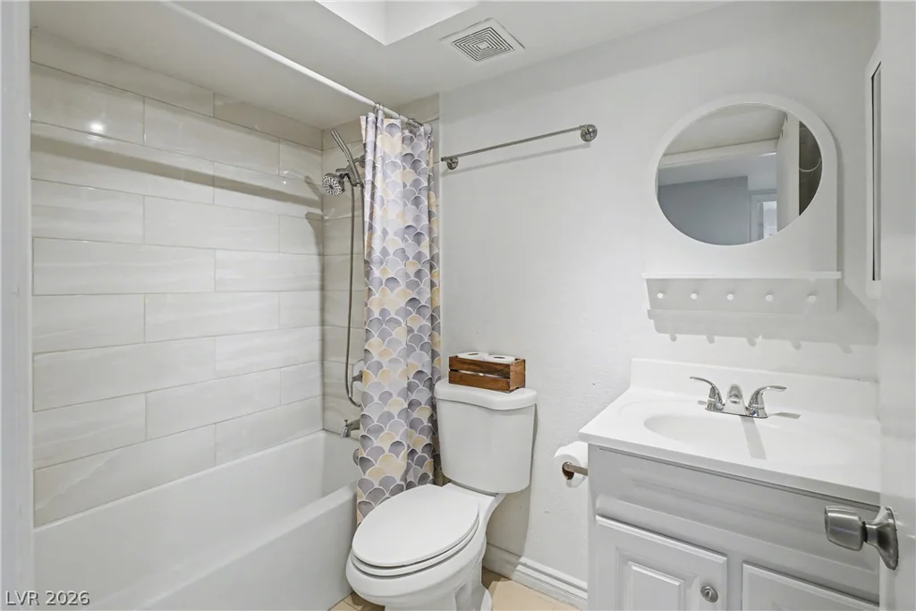 5620 Roseridge, Las Vegas, NV 89107