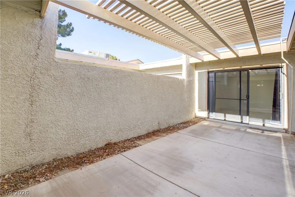 5620 Roseridge, Las Vegas, NV 89107
