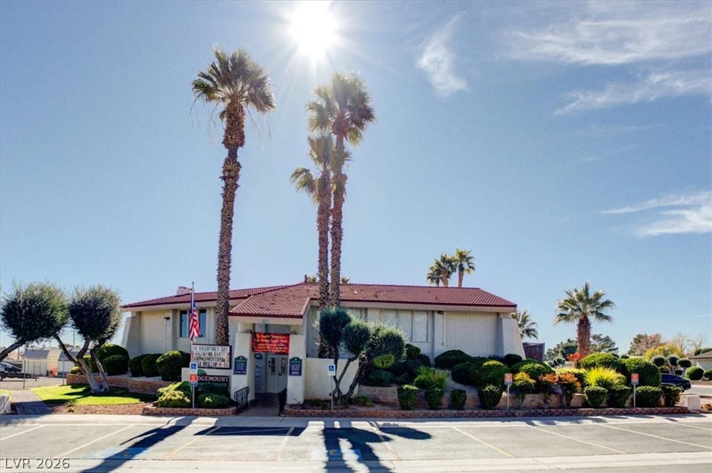 5620 Roseridge, Las Vegas, NV 89107