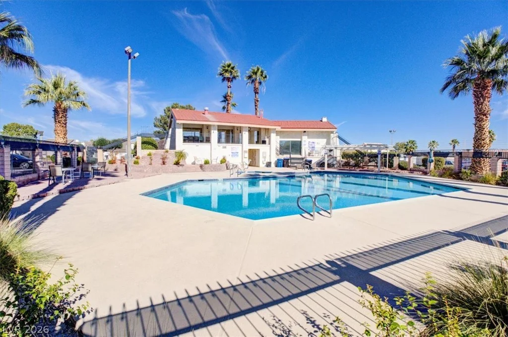 5620 Roseridge, Las Vegas, NV 89107