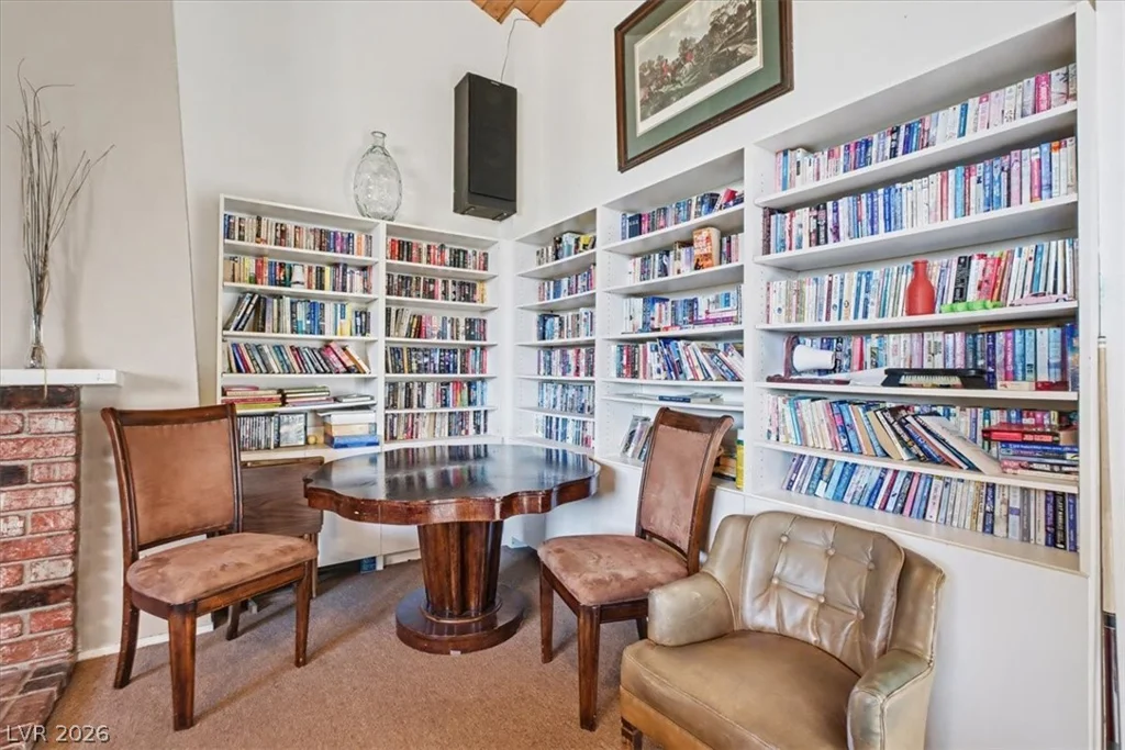 5620 Roseridge, Las Vegas, NV 89107