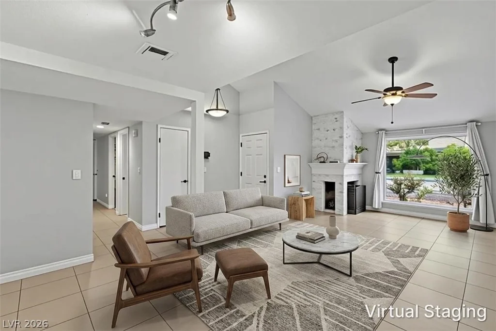 5620 Roseridge, Las Vegas, NV 89107