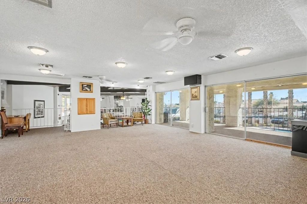 5620 Roseridge, Las Vegas, NV 89107