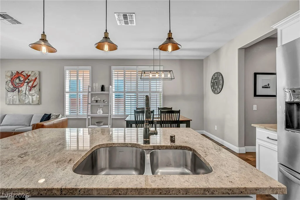 10982 Great Sioux, Las Vegas, NV 89179