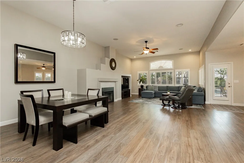 8932 Mannix, Las Vegas, NV 89143