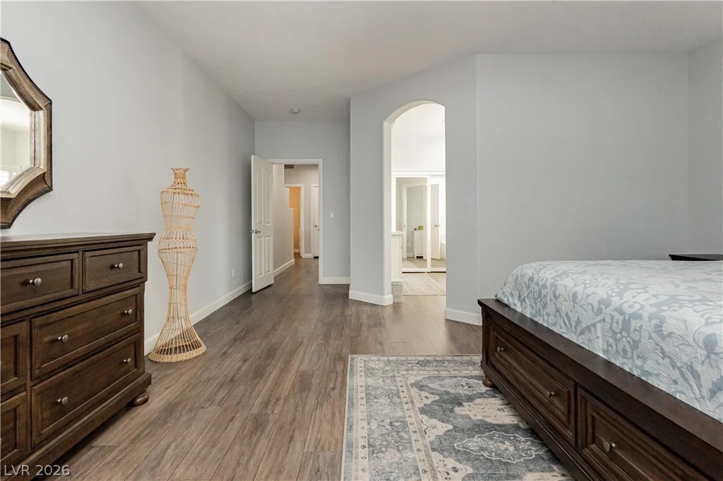 8932 Mannix, Las Vegas, NV 89143